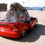 crushed car dream meaning｜車がぺちゃんこになる夢は、人生の停滞やプレッシャーを表すが、同時に再生の兆しを示すスピリチュアルな象徴。