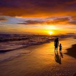 子供を連れて行く夢｜人生の転換期と守る責任を象徴するイメージ